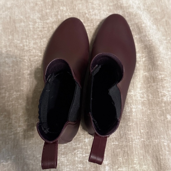 J. Crew Matte Chelsea rain boots - Picture 6 of 12